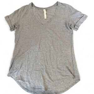 Lululemon Gray Pima Cotton V Neck Tee Size 6 Pilates Clean Girl Minimalist